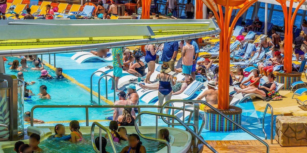 Disappointing Pictures Present What It is Actually Wish to Go on a Cruise