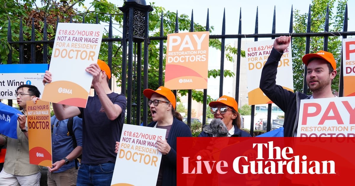 Resident medical doctors start 5 days of strikes in England over pay – UK politics stay | Politics