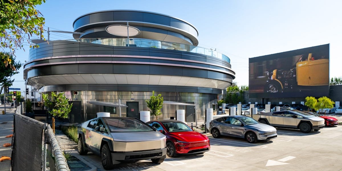 Tesla Gross sales Are Nosediving in California and Dragging EVs Down Statewide