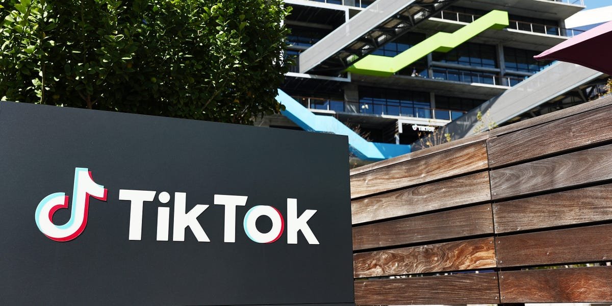 The Record of Firms Ordering Workers Again to the Workplace