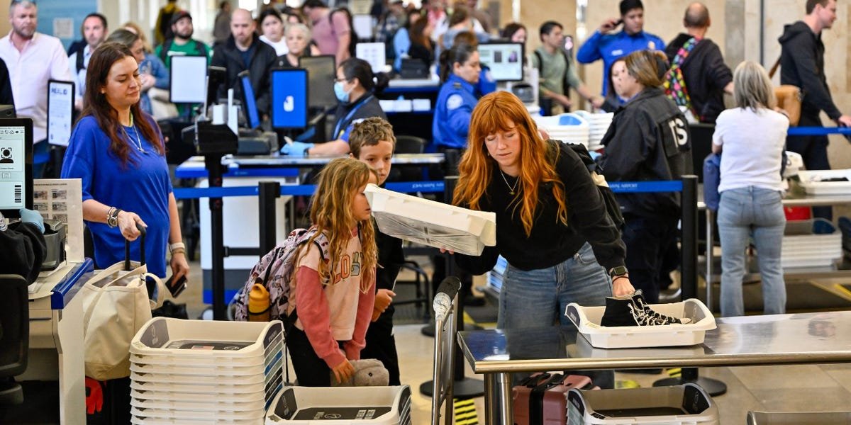 Vacationers Will not Must Take Their Footwear Off at US Airports