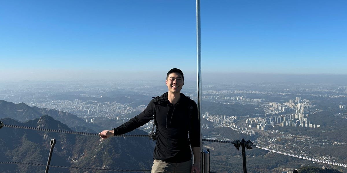 He Moved to Seoul Jobless and Constructed a Group for International Koreans He Moved to Seoul Jobless and Constructed a Group for International Koreans