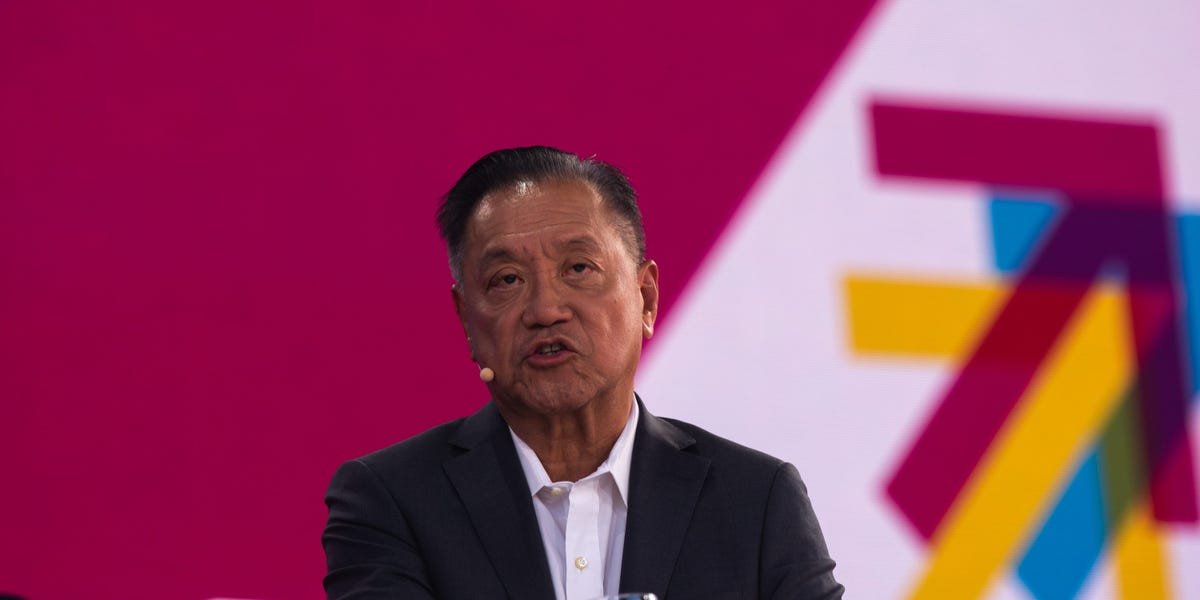 Broadcom Slashes Gross sales Workers Following AI Enlargement