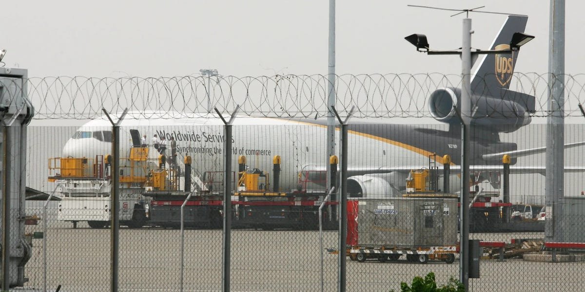 UPS Aircraft That Crashed Had ‘Fatigue Cracks,’ Says Federal Report
