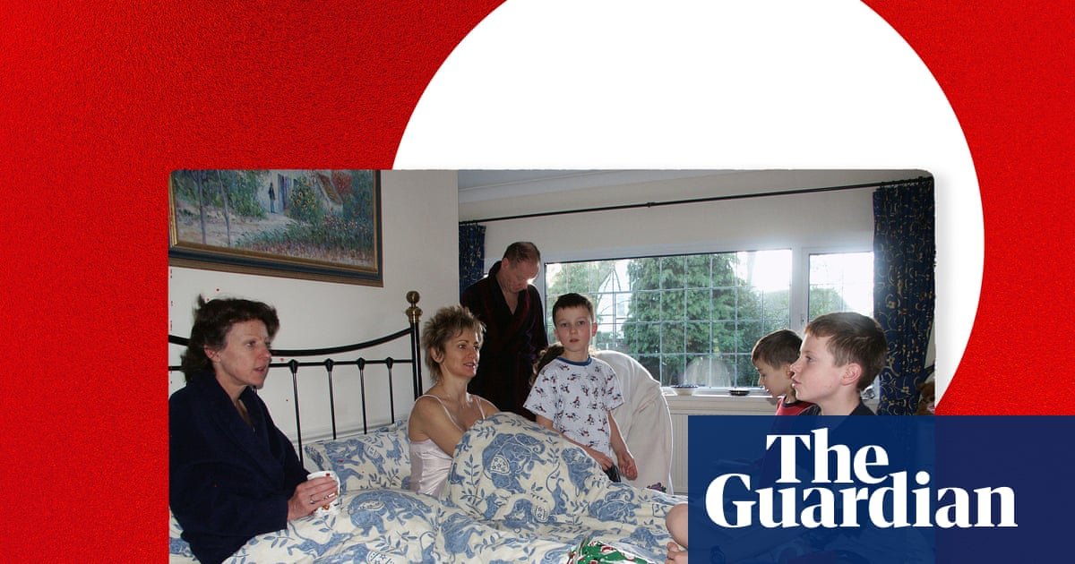 My weirdest Christmas: I used to be 11 and braced for stress. Then I discovered my mother and father and step-parents in mattress collectively | Christmas My weirdest Christmas: I used to be 11 and braced for stress. Then I discovered my mother and father and step-parents in mattress collectively | Christmas