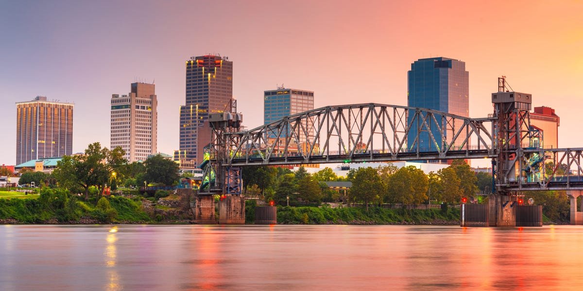 These 10 States Attracted Extra Movers Than They Misplaced in 2025