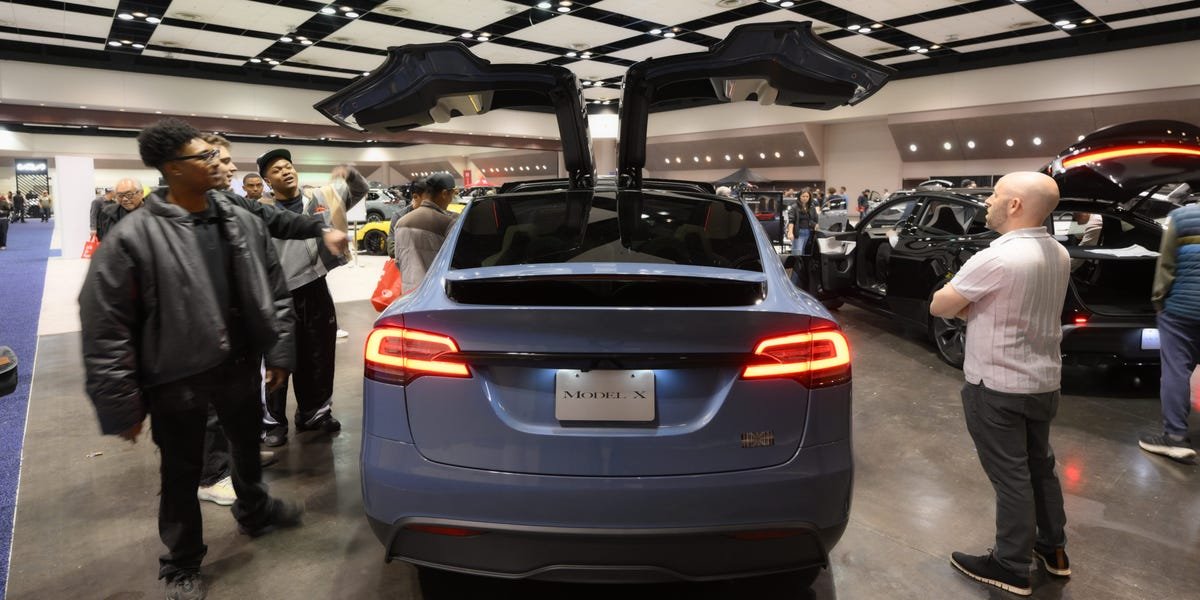 Elon Musk Says Tesla Will Discontinue Mannequin S and X Elon Musk Says Tesla Will Discontinue Mannequin S and X