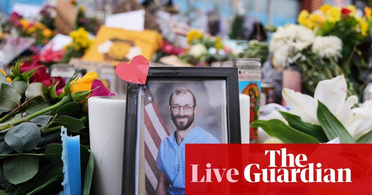 Minneapolis mayor says some federal brokers will start to depart on Tuesday amid rising anger over Alex Pretti loss of life – reside | Minnesota