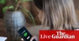 New guidelines on social media may goal ‘doomscrolling’ and ban for under-16s, Starmer says – UK politics dwell | Politics